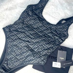 Worn less then 2 hours. Tags available